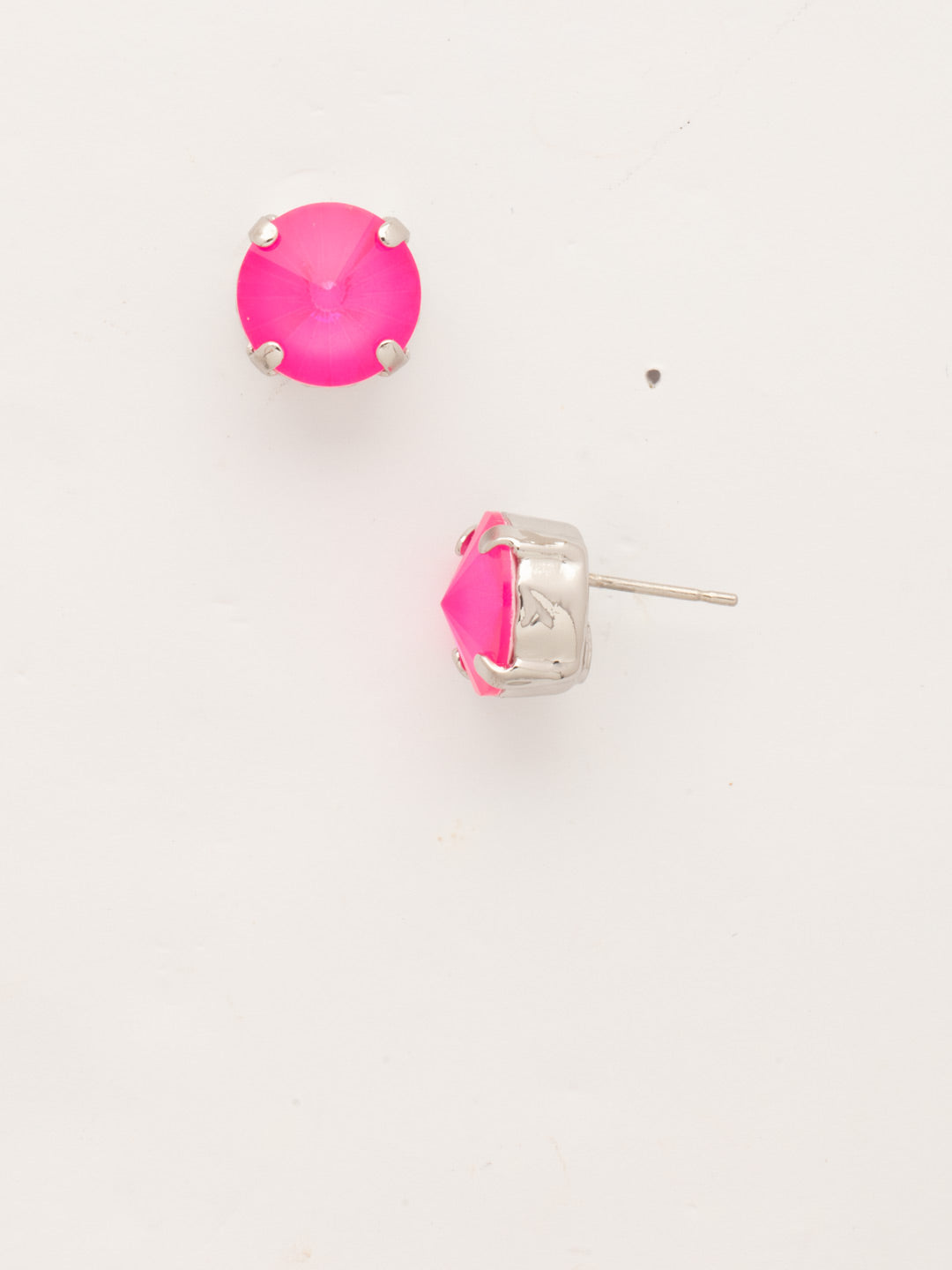 London Stud Earrings - ECM14PDWDW - <p>Everyone needs a great pair of studs. Add some classic sparkle to any occasion with these stud earrings. Need help picking a stud? <a href="https://www.sorrelli.com/blogs/sisterhood/round-stud-earrings-101-a-rundown-of-sizes-styles-and-sparkle">Check out our size guide!</a> From Sorrelli's Wild Watermelon collection in our Palladium finish.</p>