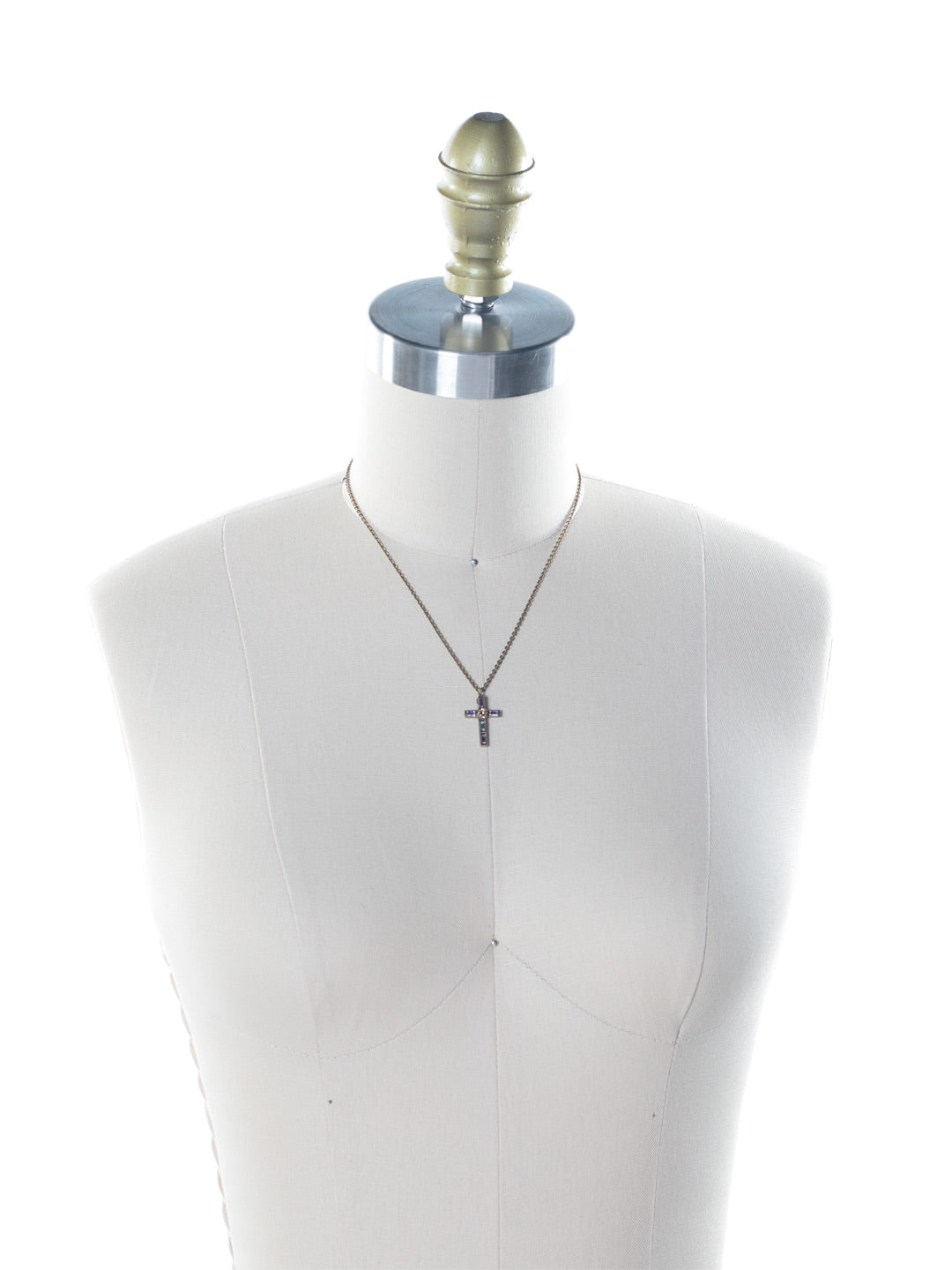 Elsa Peretti® infinity cross pendant in sterling silver, small. | Tiffany &  Co.