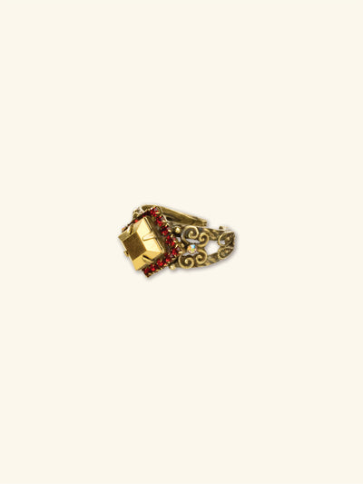 Perfectly Pointed Cocktail Ring - RCP9AGGGA - <p>This ring is a must-have for any fashionista. The accents on the band work perfectly with the cleanly placed and stunning stones. Ring size: 7 (US) From Sorrelli's Go Garnet collection in our Antique Gold-tone finish.</p>