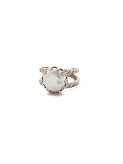 Delaney Cocktail Ring - REN35ASSTC - <p>This ring is a must have in your jewelry collection. With a beautiful freshwater pearl paired with a double band. Ring size: 7 (US) From Sorrelli's Storm Clouds collection in our Antique Silver-tone finish.</p>